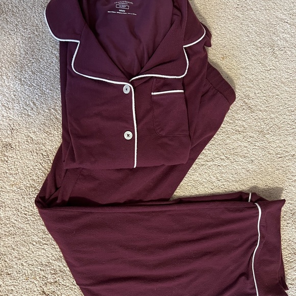 Motherhood Maternity Other - Motherhood Maternity Dreamy Two Piece Nursing Pajama Set - Wine, Medium